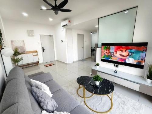 Midas Sea View 2BR H-Floor Block A -6pax, Pet Friendly I Netflix & Coway, 1 Carpark