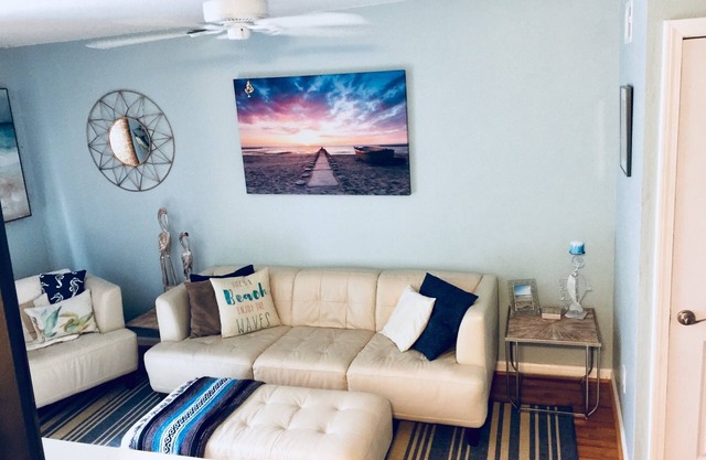 Milepost 9 KDH Condo Oceanside