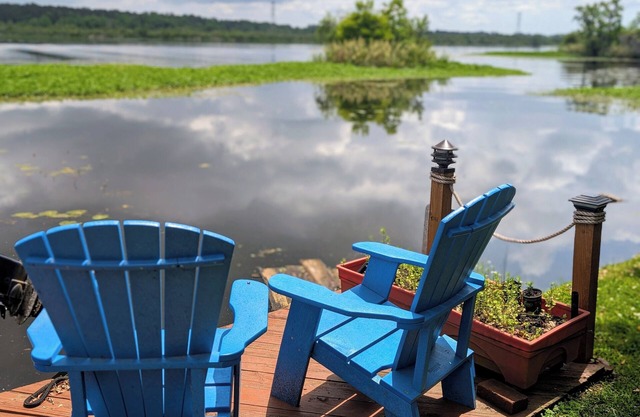 Million Dollar View, Close to Everything, Waterfront with kayaks
