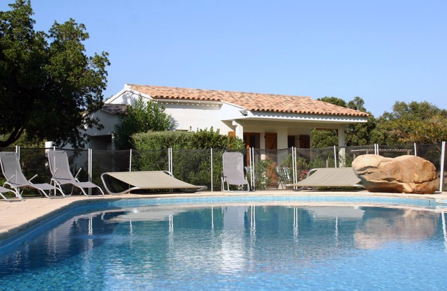 Mini Villa 2 to 4 people with swimming pool in Ste Lucie de Porto Vecchio near the beach