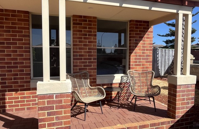 Mindarie Gardens - Whole house perfect for families.