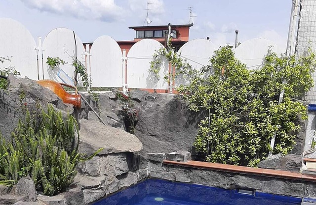 Mini appartamento romantico indipendente con giardino e piscina ad uso esclusivo