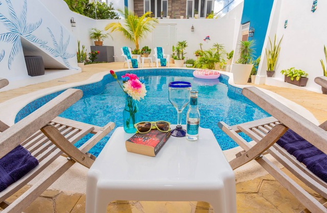 MINI-RESORT LUXURY: 5-Min to Ocean, Organic Coffee Bar, Blazing Internet Speed