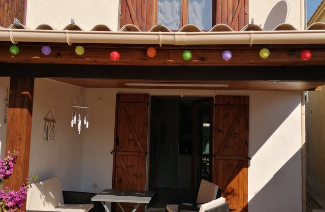 Mini Villa Climatisée les Pieds Dans L'eau
