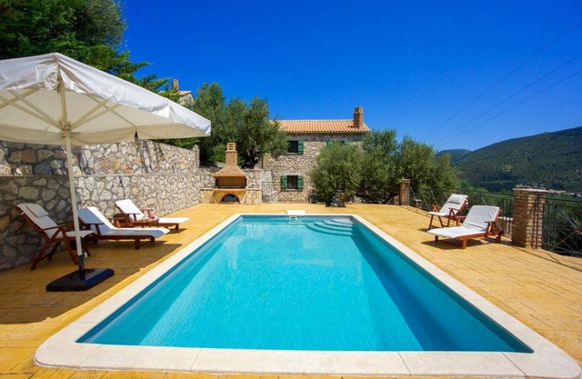 Mint Villa - Two Bedroom Villa, Sleeps 4