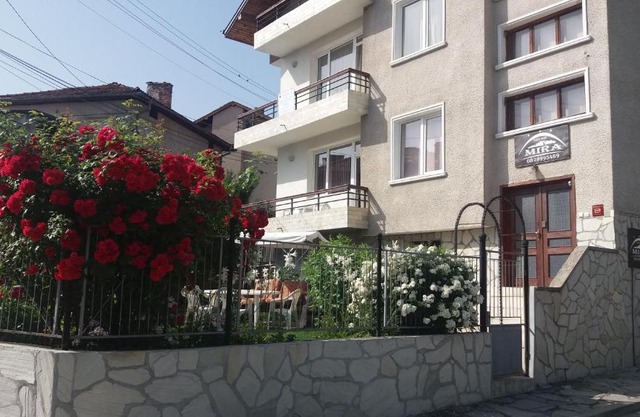 Mira Guest House