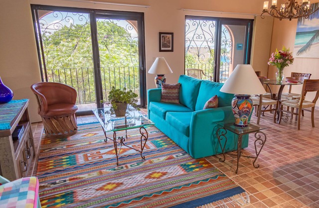 Mirador Loft - Casa Del Angel Feliz in Mexican Pueblo Magico!