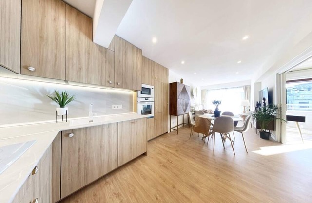 Miramar: Exclusive luxurious flat, parking, terrace, new!