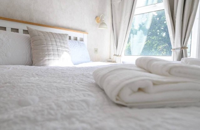 Mirfield Retreat Cosy 2B in Peaceful Surroundings