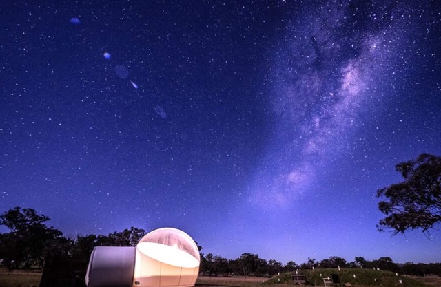 Mirumiru Bubbletent: Romantic Glamping under the Stars! Vintage Outdoor Bath.