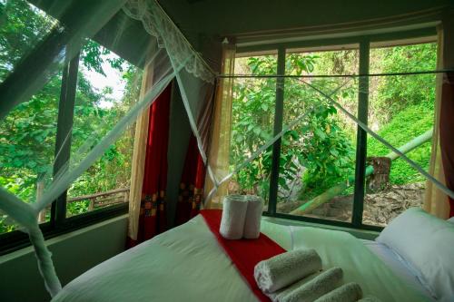 MISE CAVE LODGE