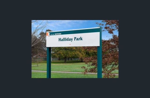 Mitcham Railway Station Home Stay