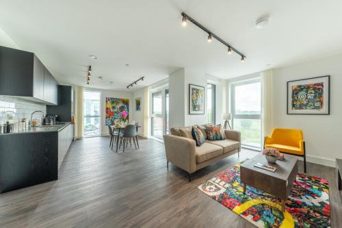 Mitre Chanakira by Artsy