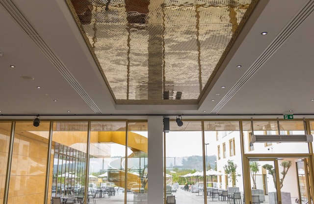 mk | hotel tirana