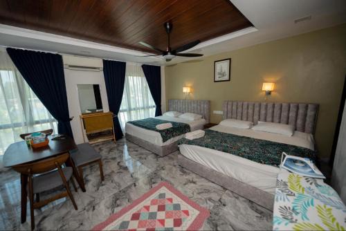 MKB Homestay - 2 X King Bed Studio Room with view & FREE parking