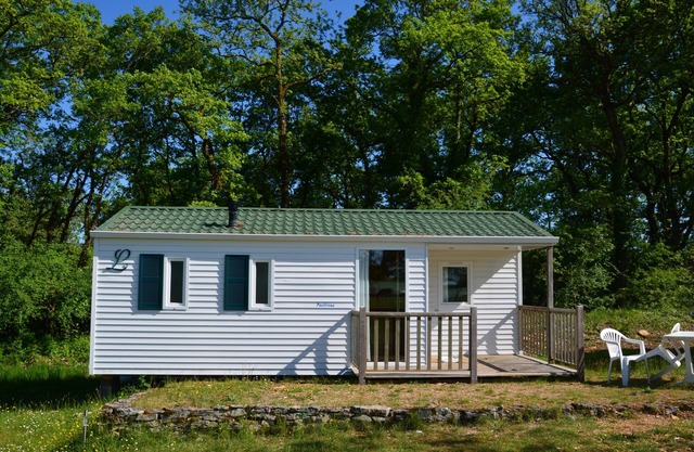 Mobilhome à la Ferme Avec Piscine