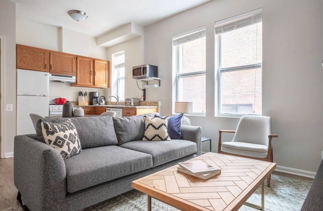 Mod Dupont Circle 1BR nr. U Street, Metro & Glen’s Mkt by Blueground