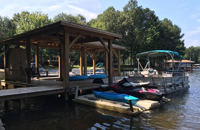 Moderate Awesome Cute Affordable Waterfront Lakehouse