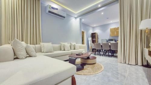 Modern 1 Bdr Near King Fahad Medical City