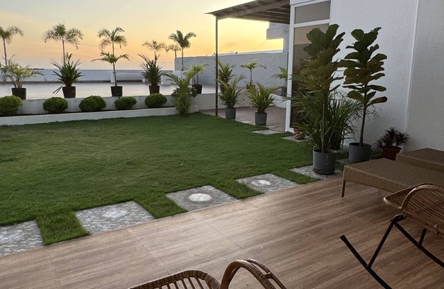 Modern 2-story beach house retreat with amazing view and privacy.