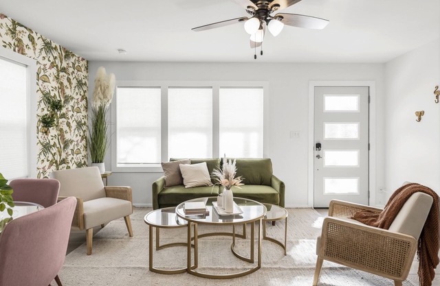 Modern, 2BD/1BA, 10 Mins To Hosp, Pet Friendly