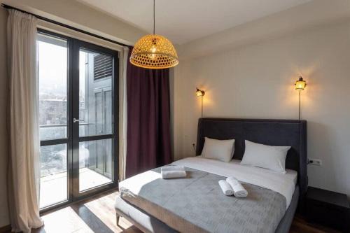 Modern 2BR Apt in Vake Center - By Wehost
