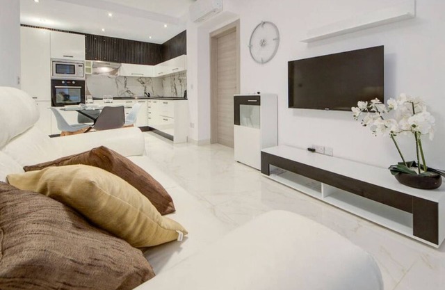 Modern 2BR home with full amenities in Gzira!