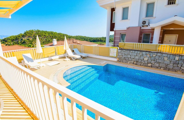 Modern 3 bed villa with private pool walkable to the beach resort of Sarigerme