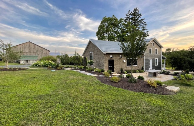 Modern 3-bedroom Country Farmhouse in Dushore, PA