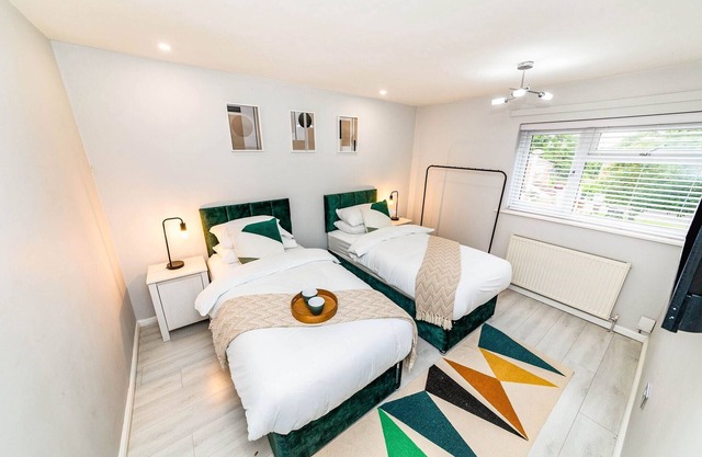 Modern 3 Bedroom House NEC Contractors and Leisure