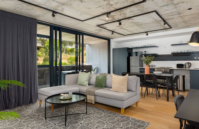 Modern 3-Bedroom in the Heart of Bo-Kaap - Netflix