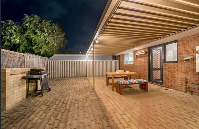 Modern 3BR Stylish House in Craigie