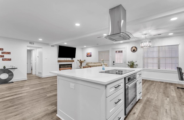 Modern 4 bedrooms house near Spectacular Lake Ray Hubbard Rockwall/Heath TX