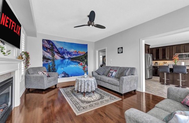 Modern 4BR Retreat w/Hot Tub & Style | Central Oshawa Getaway