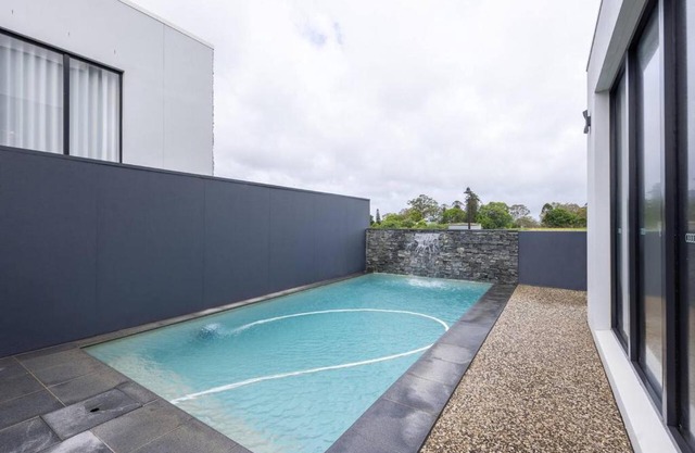 Modern 5BR with Pool Scenic Views and Private Cinema