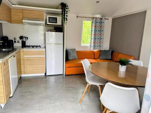 Modern 6P Tiny SolHouse 6 - Near Groningen