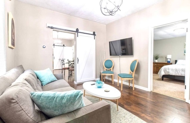 Modern and comfy home five minutes from downtown
