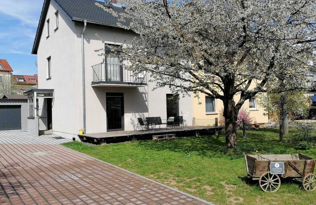 Modern apartment with terrace and garden - up to 6 persons