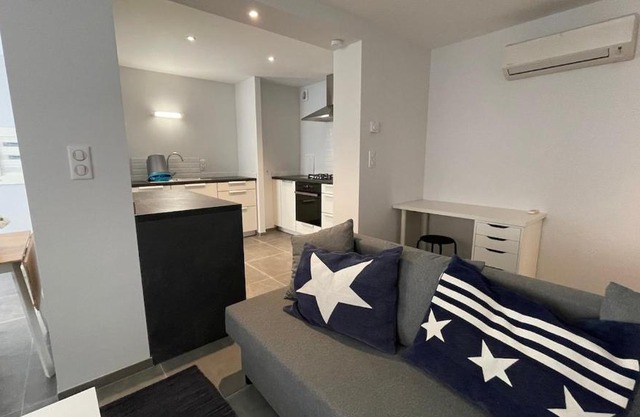 Modern apartment centrally located in Quarante