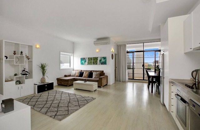 Modern Apartment in Surry Hills