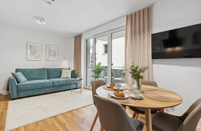 Modern Apartment with Balcony & Free Parking in Top Location