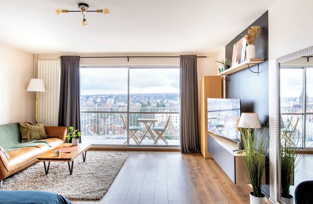 Modern Apartment with Panoramic View in Mulhouse – 10th Floor