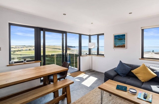 Modern balcony property, Sea views over Newgale