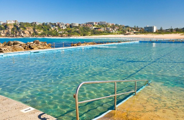 Modern Beach Pad - Seconds to the Beach