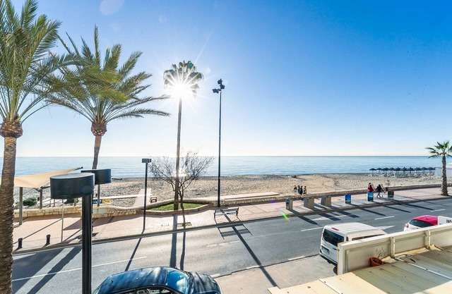 Modern Beachfront Apartment in Fuengirola