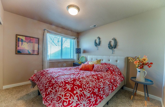 Modern, Beautiful Getaway in Central Boise Location