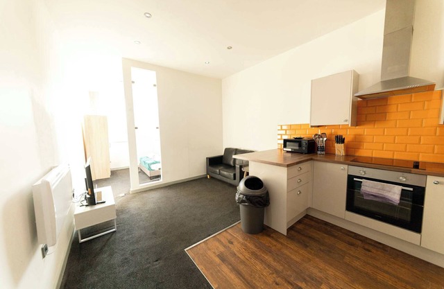 Modern Central Blackburn 1 Bed Apartment