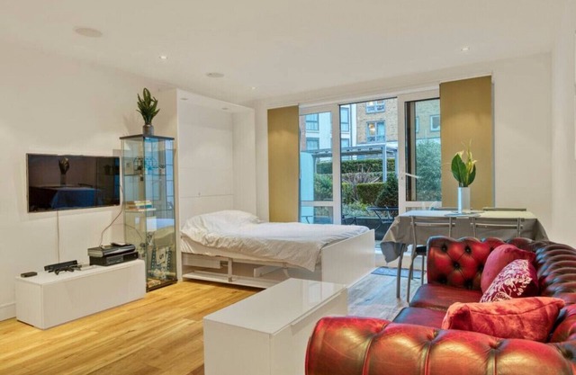 Modern Chíc Studio Chelsea