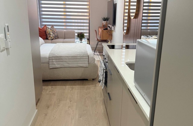 Modern Comfort in the heart of Rosebank