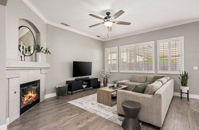 Modern & Comfortable Lincoln Home w/Luxe Master Bedroom